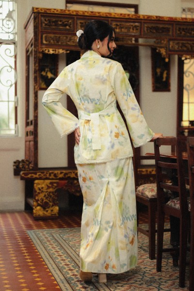 Suri Kebaya Alam