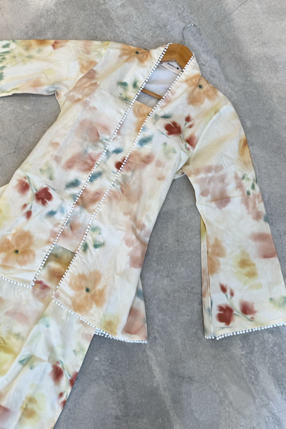 Suri Kebaya Nadi - YEAR END SALE | Anany.co