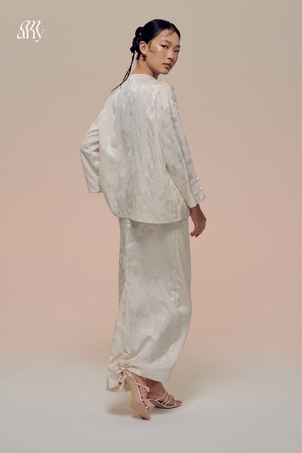 Damai Kurong Kedah Off White