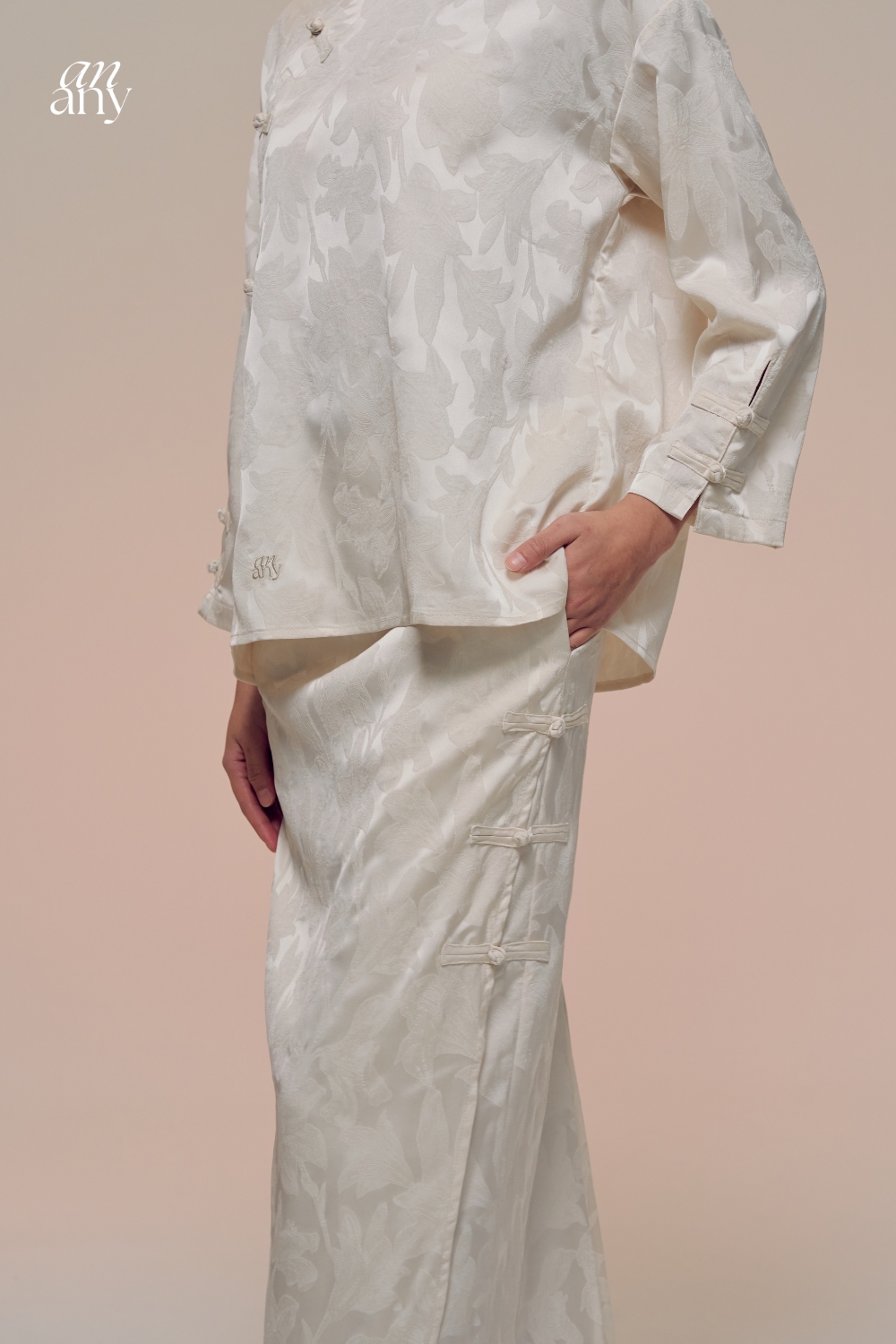 Damai Kurong Kedah Off White