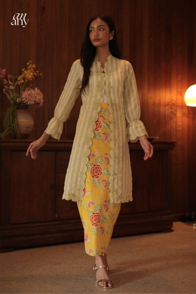 Hening Kebaya Laman Suria